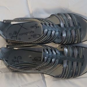 Ronsports Womens Sandal Size 9.5 Color Grey Light and Dark